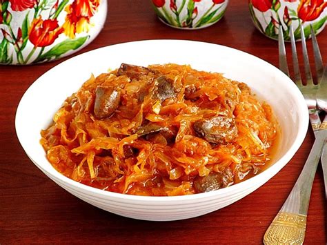 Витамины и минералы в составе тушеной капусты с говядиной
