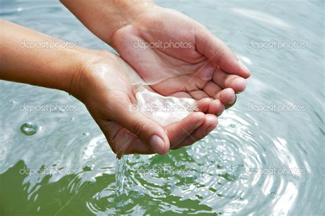 Вода на руках в исламе: запрет и доводы
