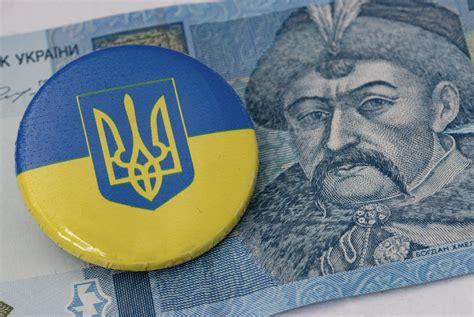 Крупные кредиторы требуют долг