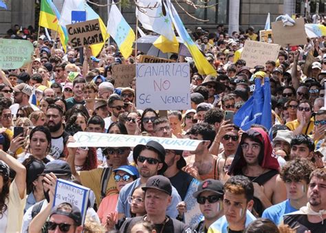 Нарастающие протесты колонистов