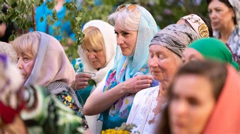 Происхождение традиции кланяться