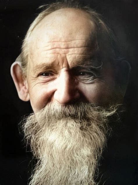 Рассказчик, Вася, лодочка и Миша Ласкин