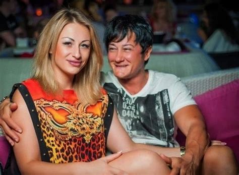 Расставание Анны Куркуриной и Елены Сербуловой: детали и слухи