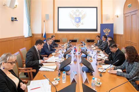 Сотрудничество с полевыми науками