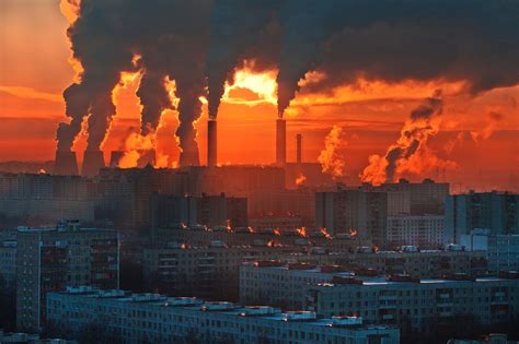 Температура выброса газов и след в небе